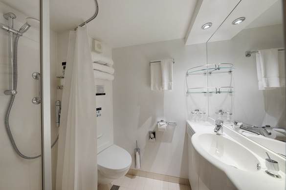 MSC Cruises MSC Orchestra Deluxe Balcony 3 ©MSC Rights - Ivan Sarfatti.jpg